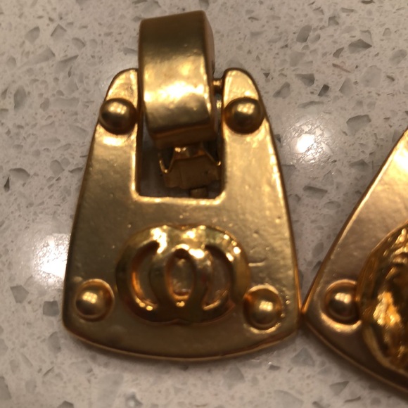 Vintage Gold Lion Designer Inspired Headknocker Earrings - Picture 6 of 6